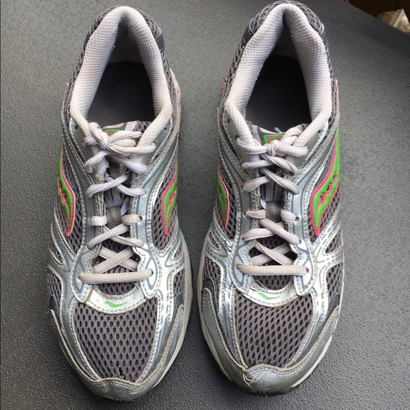 washing saucony running shoes